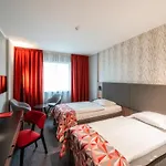 Hp Park Plaza فندق فروتسواف