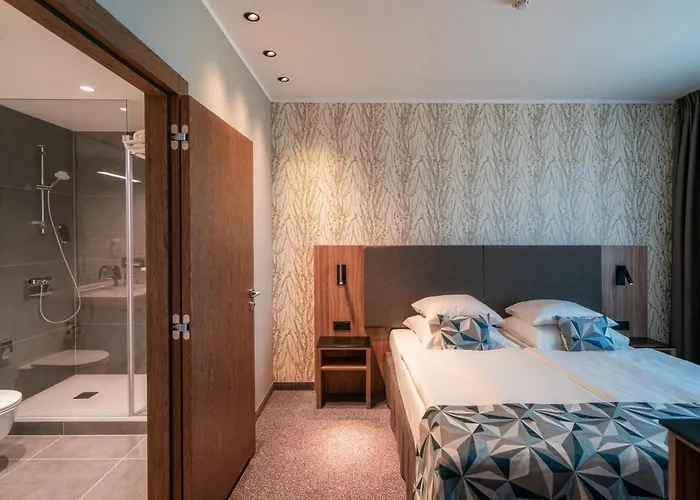 Hotel Hp Park Plaza 4*