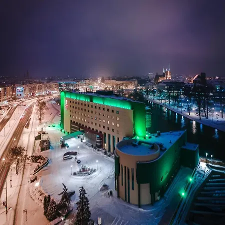 Hp Park Plaza Hotel