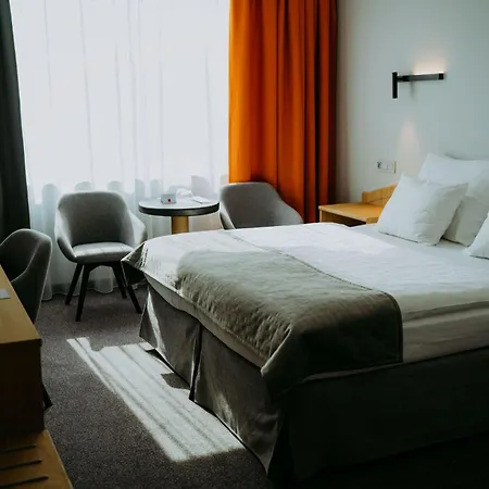Hp Park Plaza Hotel