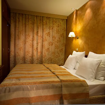 Hotel Hp Park Plaza