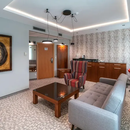 מלון Hp Park Plaza