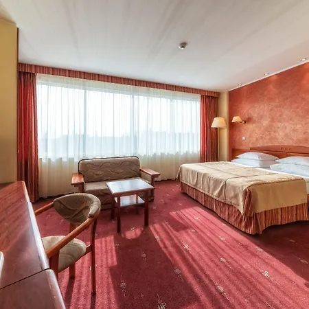 Hp Park Plaza ורוצלב