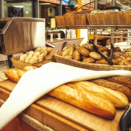 Hp Park Plaza Hotell