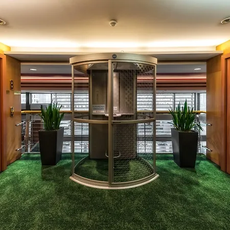 Hotel Hp Park Plaza 4*