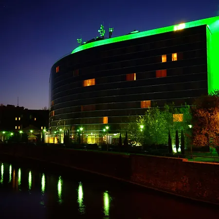 Hotel Hp Park Plaza