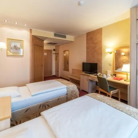 Hotel Hp Park Plaza 4*
