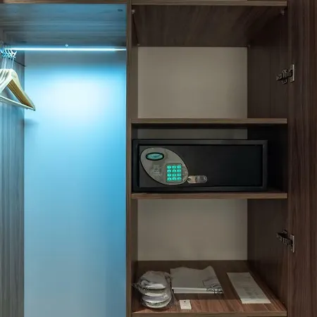 מלון Hp Park Plaza