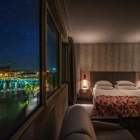 Hp Park Plaza 4*