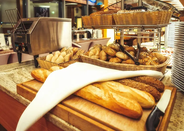 Hp Park Plaza فندق