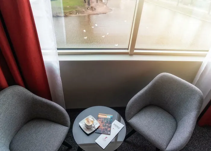 Hp Park Plaza فندق